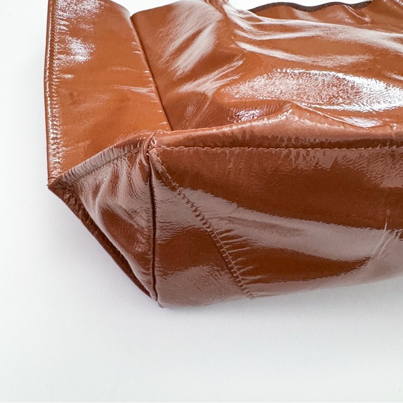 Ampersand As Apostrophe Brown Shiny Patent Leather Tote Bag - Picture 9 of 10